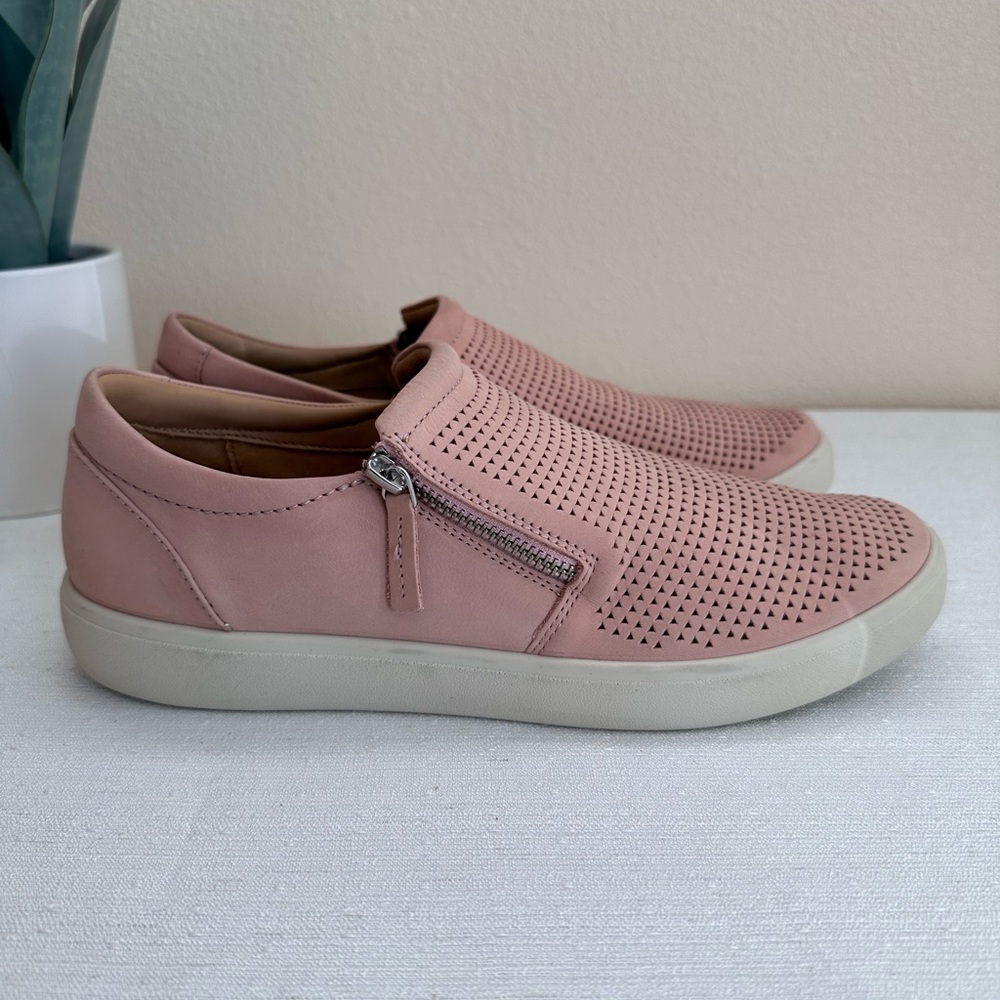 New Hotter Daisy Antique Pink Suede Zip Ortholite Sneakers Women’s UK7.5 US9.5